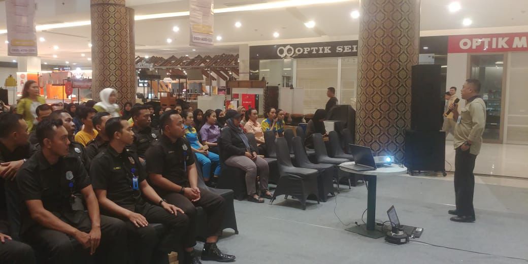 SOSIALISASI GEMPA BUMI DI GRESSMALL